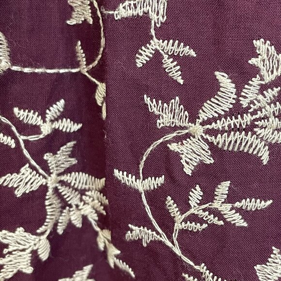 Ann Taylor Womens Small Floral Embroidered Top Short Sleeve Ruffle Neck Shirt - Picture 10 of 11